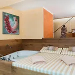 & Restaurant Hanse Kogge 4* Козеров