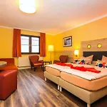 & Restaurant Hanse Kogge Hotel 4*