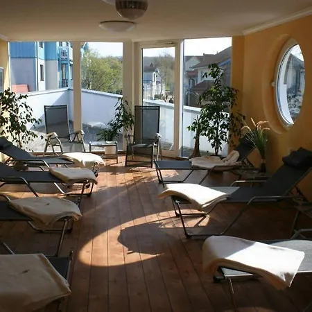 & Restaurant Hanse Kogge מלון 4*