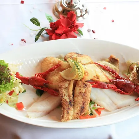 & Restaurant Hanse Kogge מלון 4*