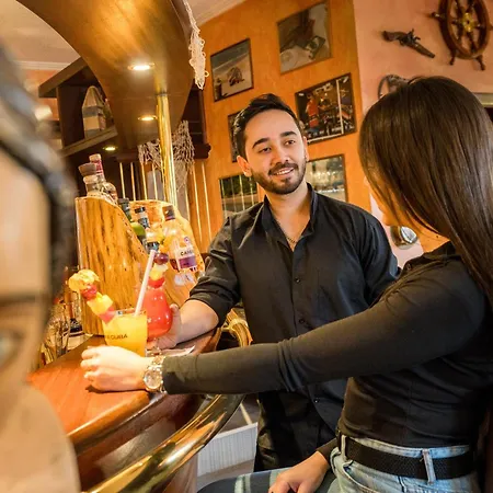 & Restaurant Hanse Kogge 4*