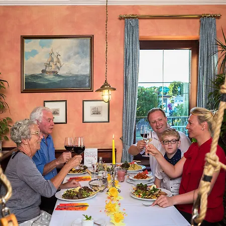 מלון & Restaurant Hanse Kogge Koserow