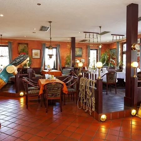 & Restaurant Hanse Kogge 4* Koserow