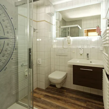 & Restaurant Hanse Kogge 4*