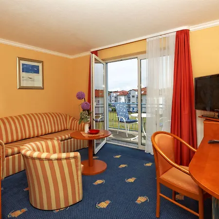 & Restaurant Hanse Kogge מלון